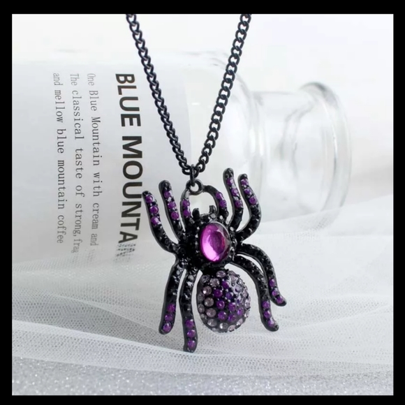 NWT Forever 21 Spider Pendant - Picture 1 of 5